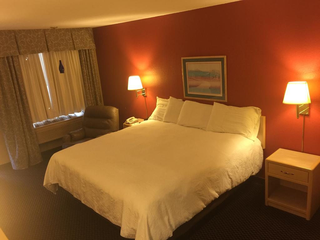 Americas Best Value Inn - Garden City Εξωτερικό φωτογραφία