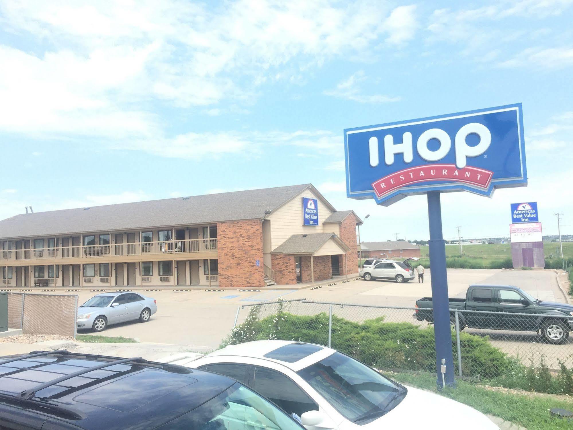 Americas Best Value Inn - Garden City Εξωτερικό φωτογραφία